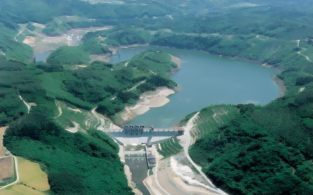 世増（よまさり）ダム